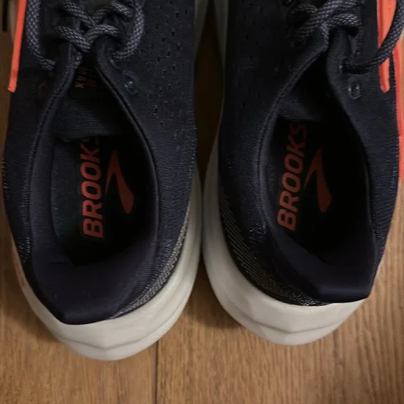 Women’s Brooks Glycerin Max - Picture 8 of 10